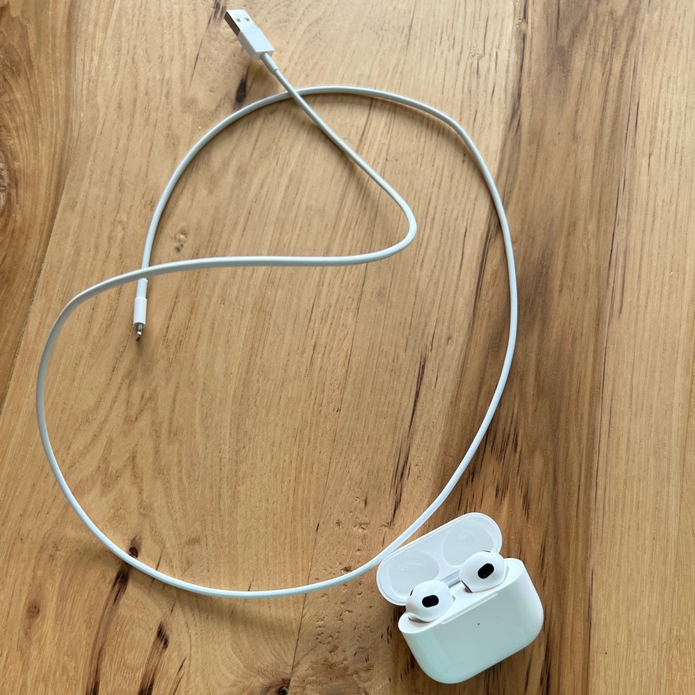 Apple AirPods (3rd Generation) Wireless Earbuds